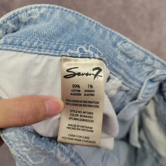 Seven7 Women's Floral Denim Shorts size 12 - Picture 13 of 14